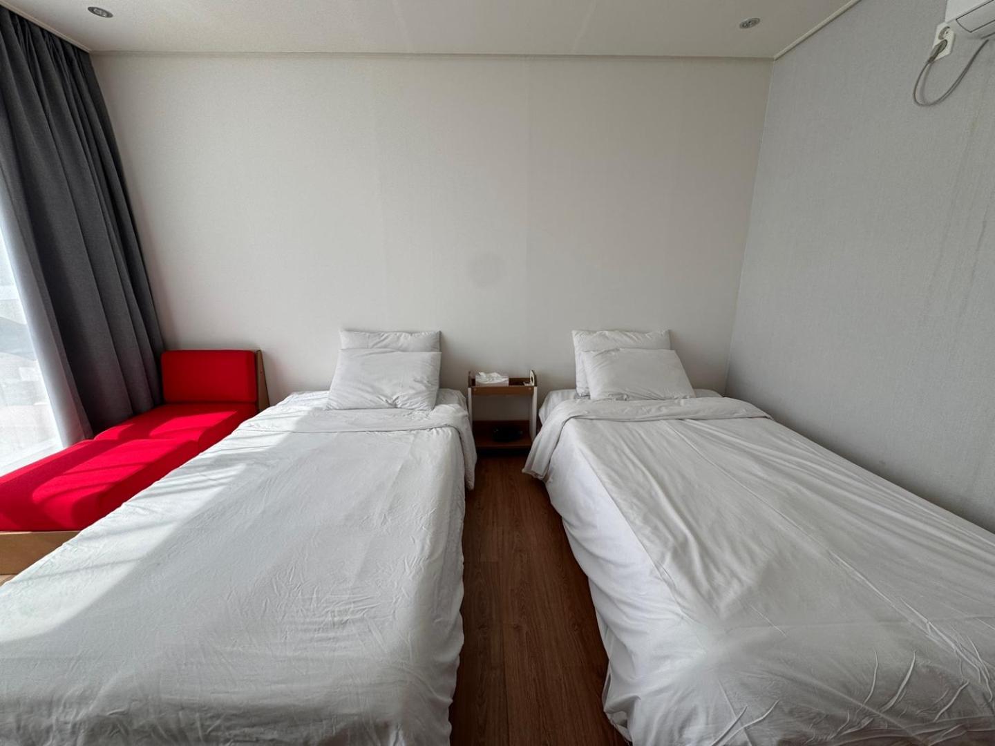 Bedradio Dodubong Hotel Togŭnnae Buitenkant foto