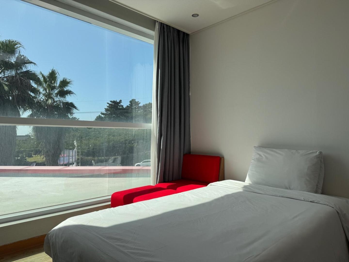 Bedradio Dodubong Hotel Togŭnnae Buitenkant foto